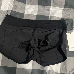 Lululemon Speed Up Low-Rise shorts